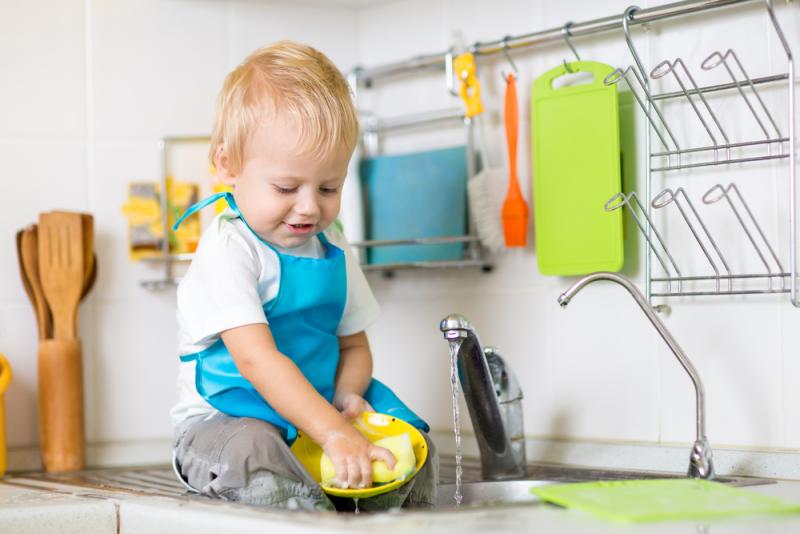 best age for play kitchen